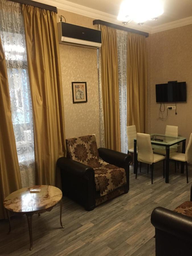 Prima Rooms Tbilisi Buitenkant foto