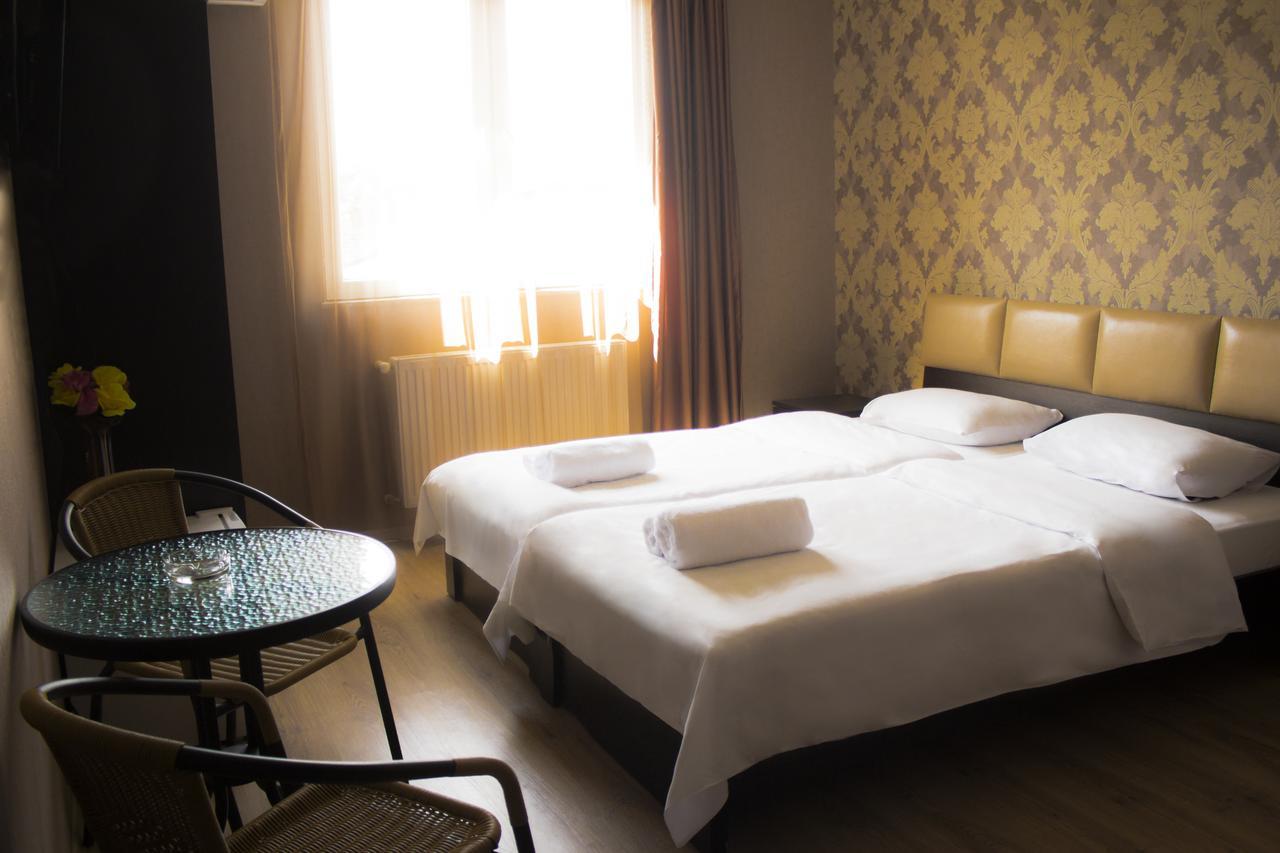 Prima Rooms Tbilisi Buitenkant foto