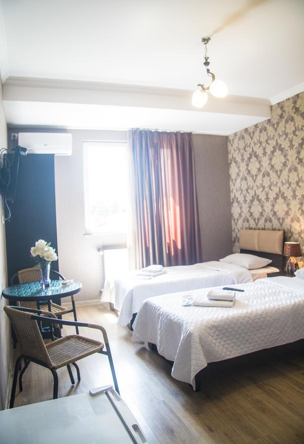 Prima Rooms Tbilisi Buitenkant foto